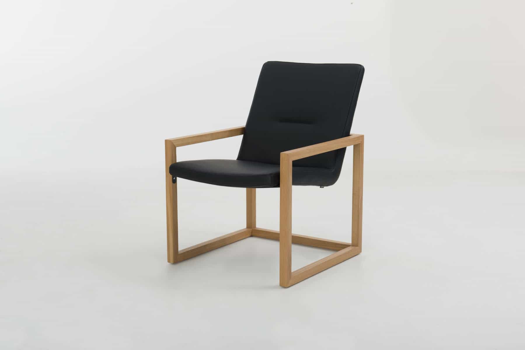 Lazy fauteuil- leder nero - onderstel hout 3