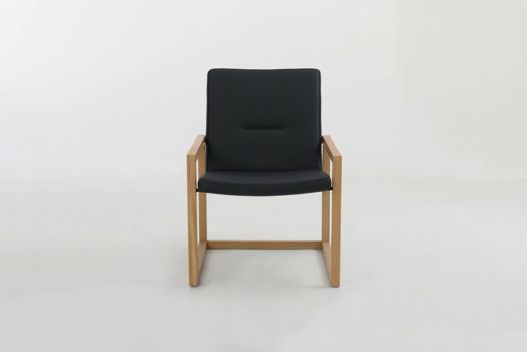 Lazy fauteuil- leder nero - onderstel hout