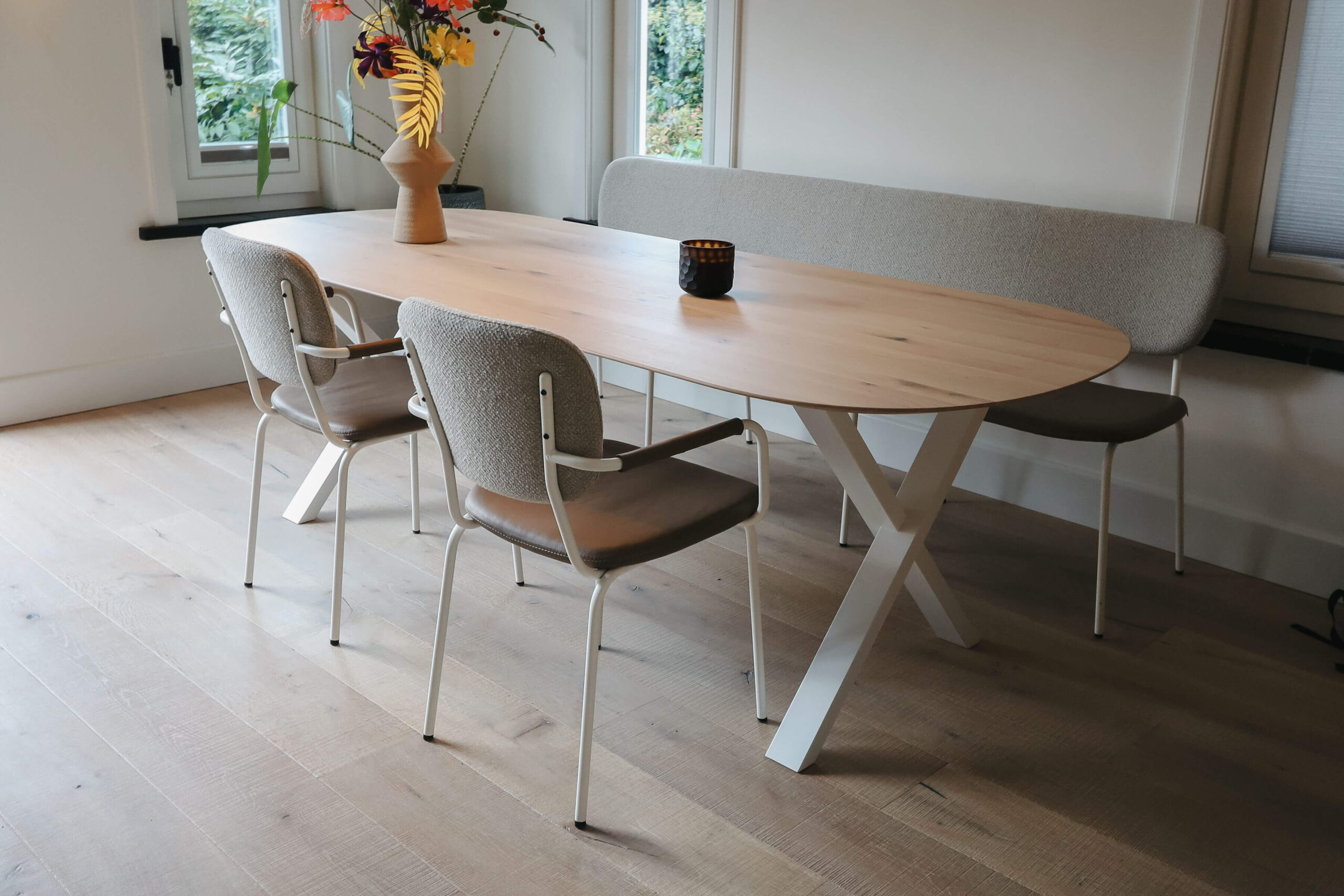 Rechthoekig of ovaal? Welke tafel past het beste bij jouw ruimte?